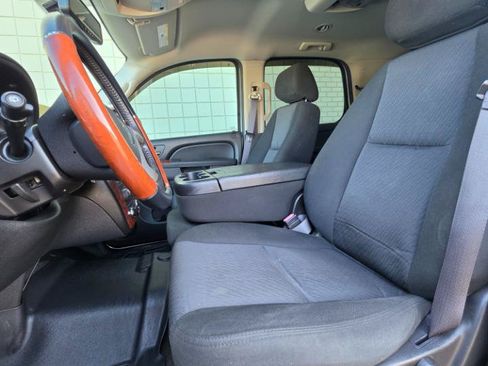 Used 2013 Chevrolet Tahoe LS w/ Convenience Package AWD/4WD image 9