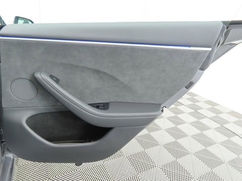 Used 2025 Tesla Model 3 Long Range image 27