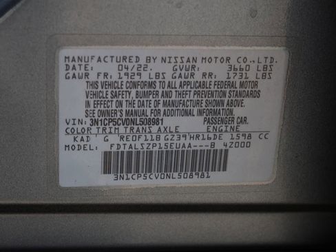 Used 2022 Nissan Kicks SV image 32