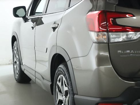 Certified 2021 Subaru Forester Premium w/ Popular Package #1 AWD/4WD image 44