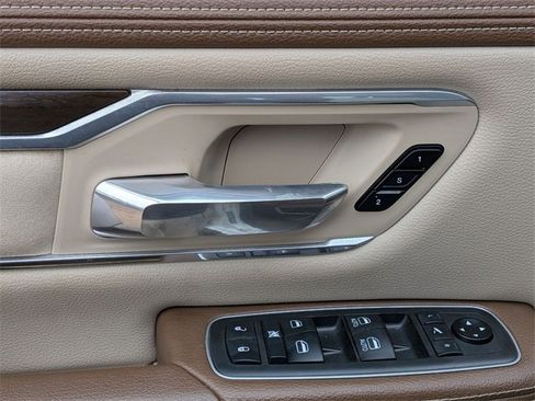 Used 2021 RAM 1500 Laramie image 13