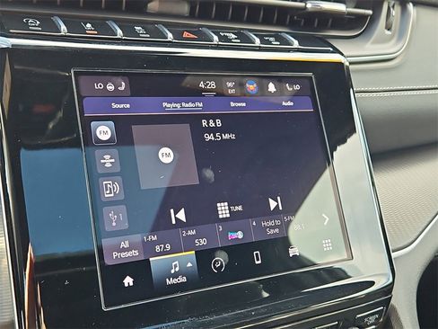 Used 2023 Jeep Grand Cherokee Altitude image 29