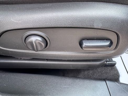 Used 2021 Buick Encore GX Essence w/ Advanced Technology Package FWD image 36