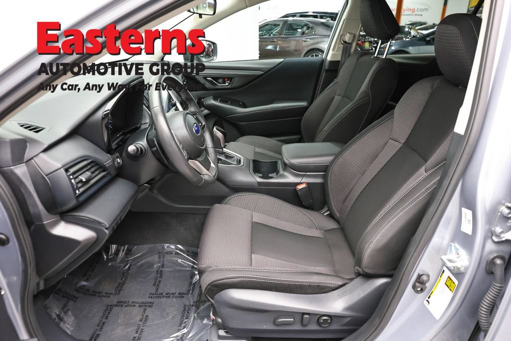 Used 2025 Subaru Outback Premium AWD/4WD image 15