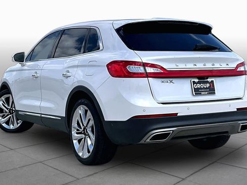 Used 2018 Lincoln MKX Reserve w/ Driver Assistance Package FWD image 12