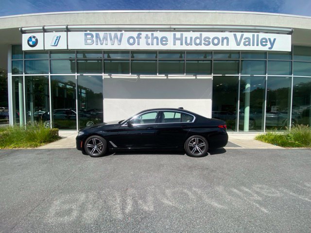 Used 2023 BMW 530i xDrive w/ Convenience Package AWD/4WD image 1