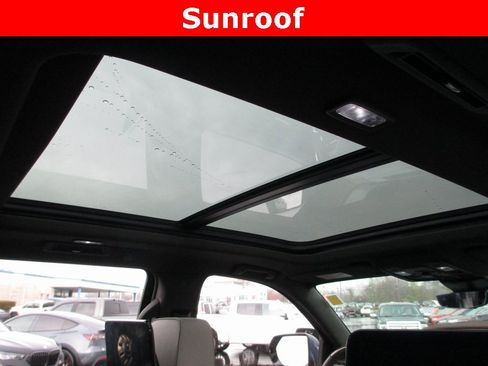 Used 2025 GMC Yukon Elevation w/ Elevation Premium Package image 17