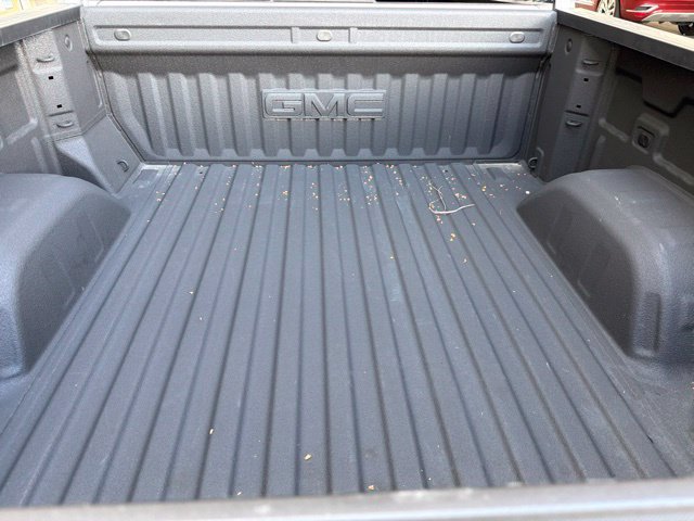 New 2026 GMC Sierra 1500 SLE w/ Preferred Package RWD image 18
