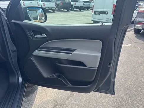 Used 2017 Chevrolet Colorado LT w/ LT Convenience Package RWD image 23