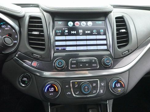 Used 2019 Chevrolet Impala LT image 17