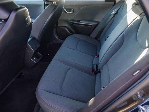 Certified 2025 Kia K4 LXS image 17