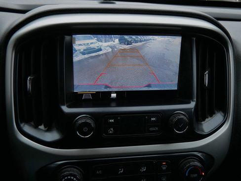 Used 2019 Chevrolet Colorado LT w/ LT Convenience Package image 24