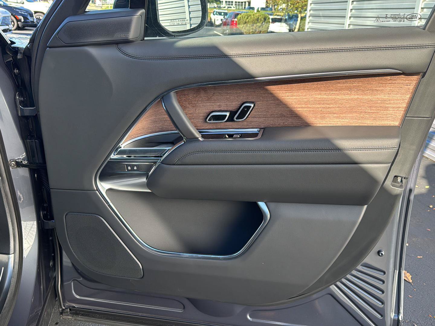 New 2027 Land Rover Range Rover SE AWD/4WD image 5