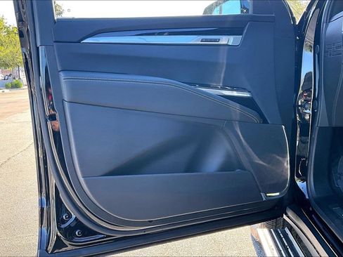 New 2026 Cadillac Escalade Sport w/ LPO, ONYX Package AWD/4WD image 11