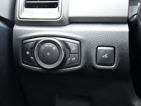 Used 2019 Ford Ranger XLT w/ Equipment Group 302A Luxury AWD/4WD image 32
