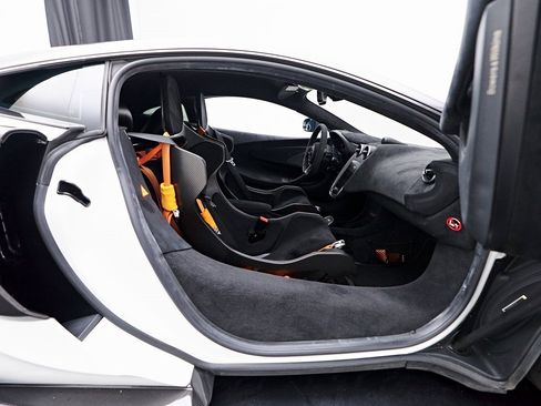 Used 2019 McLaren 600LT image 46