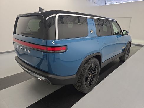 Used 2023 Rivian R1S Adventure AWD/4WD image 5