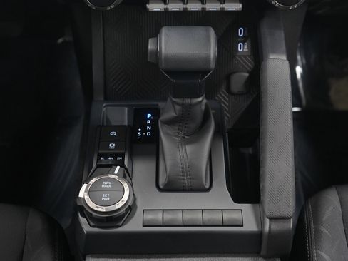 Used 2025 Toyota Tacoma SR5 image 16