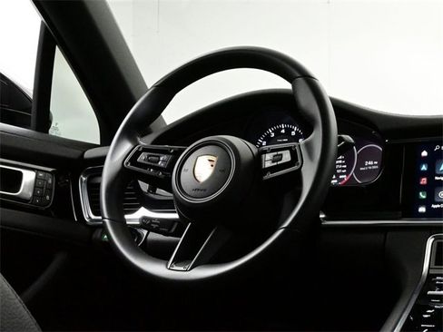 Certified 2022 Porsche Panamera 4 Platinum Edition image 21