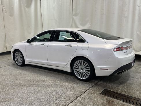 Used 2017 Lincoln MKZ Reserve AWD/4WD image 3