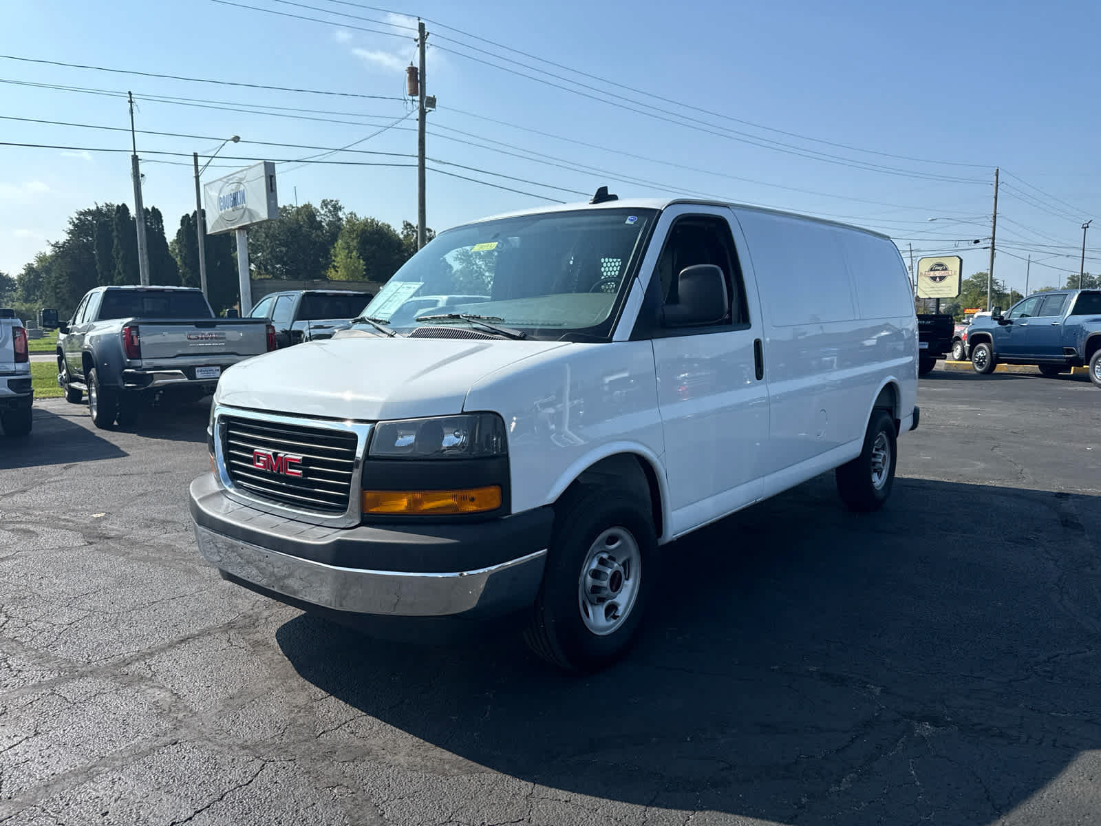 Certified 2025 GMC Savana 2500 w/ Driver Convenience Package RWD image 1