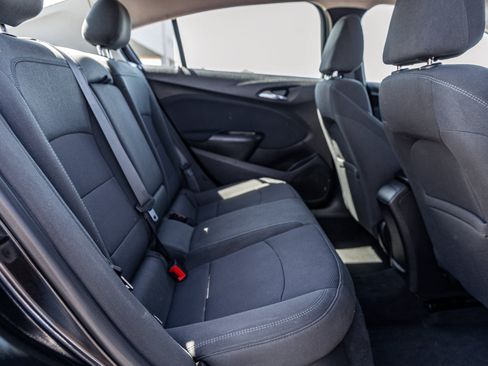 Used 2016 Chevrolet Cruze LT FWD image 11