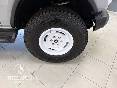 New 2026 Ford Bronco Heritage Edition AWD/4WD image 32