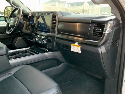 Certified 2024 Ford F250 Lariat w/ Lariat Ultimate Package image 16