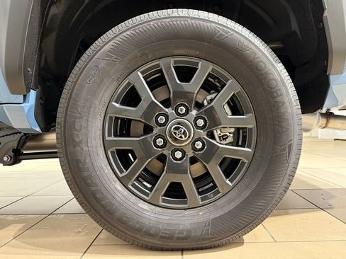 New 2026 Toyota 4Runner SR5 image 9