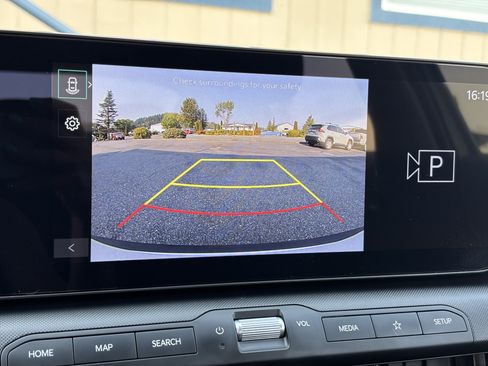Used 2025 Kia K4 FWD image 27