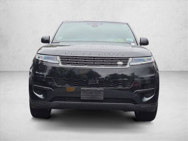Used 2024 Land Rover Range Rover Sport SE AWD/4WD image 2
