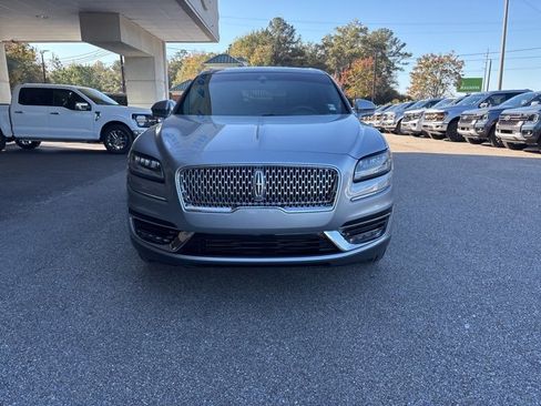 Used 2020 Lincoln Nautilus Reserve image 2