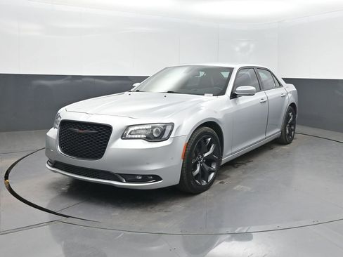 Used 2021 Chrysler 300 S image 1