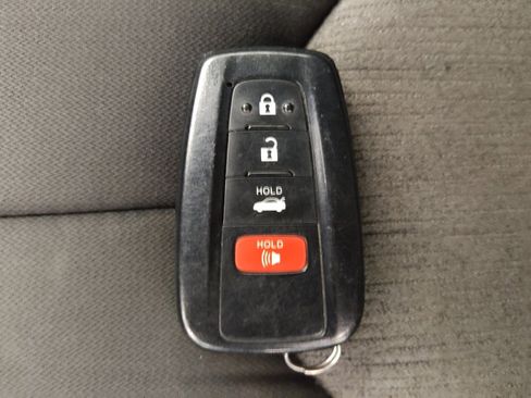 Used 2019 Toyota Camry LE w/ Audio Package image 32