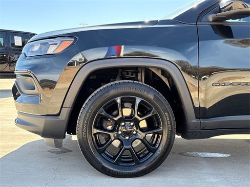 Used 2022 Jeep Compass Altitude image 5