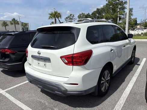 Used 2017 Nissan Pathfinder S FWD image 7