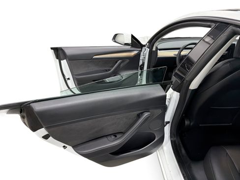 Certified 2023 Tesla Model 3 Standard Range RWD image 10