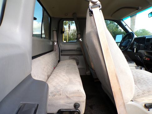 Used 1999 Ford F250 Lariat image 23