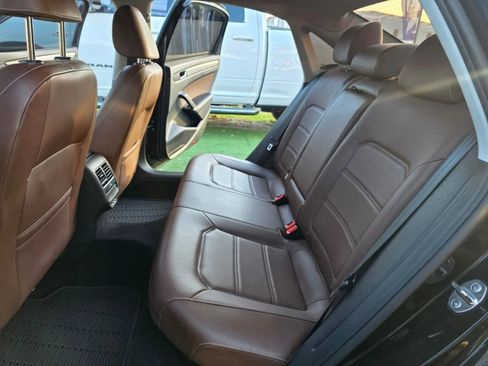 Used 2021 Volkswagen Passat 2.0T SE image 14