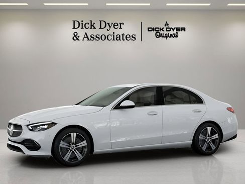 Used 2025 Mercedes-Benz C 300 Sedan image 26