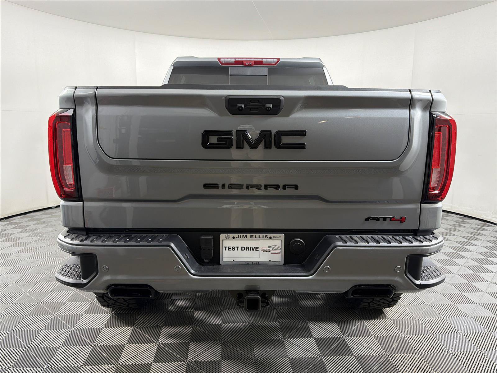 New 2026 GMC Sierra 1500 AT4 w/ AT4 Premium Package AWD/4WD image 5