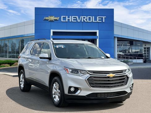 Certified 2020 Chevrolet Traverse LT FWD image 6
