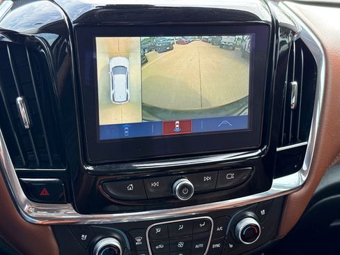 Used 2018 Chevrolet Traverse High Country AWD/4WD image 28