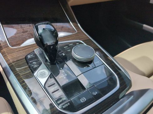Used 2019 BMW X5 xDrive40i w/ Premium Package 2 AWD/4WD image 15