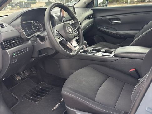 Used 2025 Nissan Sentra SV FWD image 7