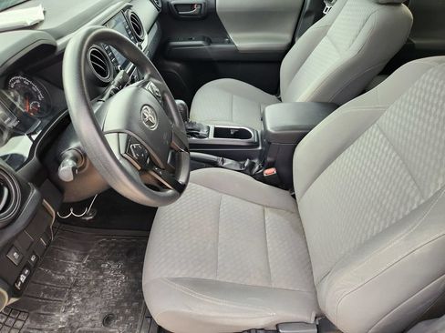 Used 2021 Toyota Tacoma SR w/ SR Convenience Package RWD image 15