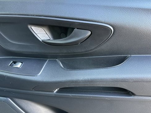 Used 2023 Mercedes-Benz Metris Passenger image 20