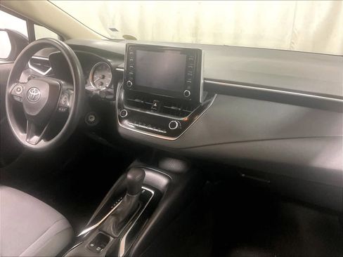 Used 2020 Toyota Corolla LE image 14