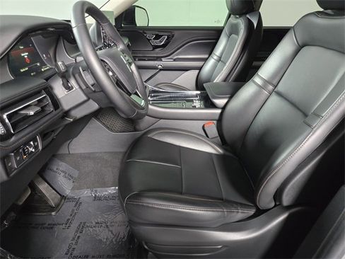 Certified 2023 Lincoln Aviator 2WD w/ Premium Package image 11