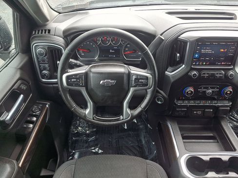 Used 2020 Chevrolet Silverado 1500 LT Trail Boss image 12